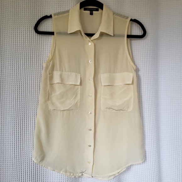 Judith & Charles cream silk sleeveless, button-up top with pockets - Picture 1 of 4